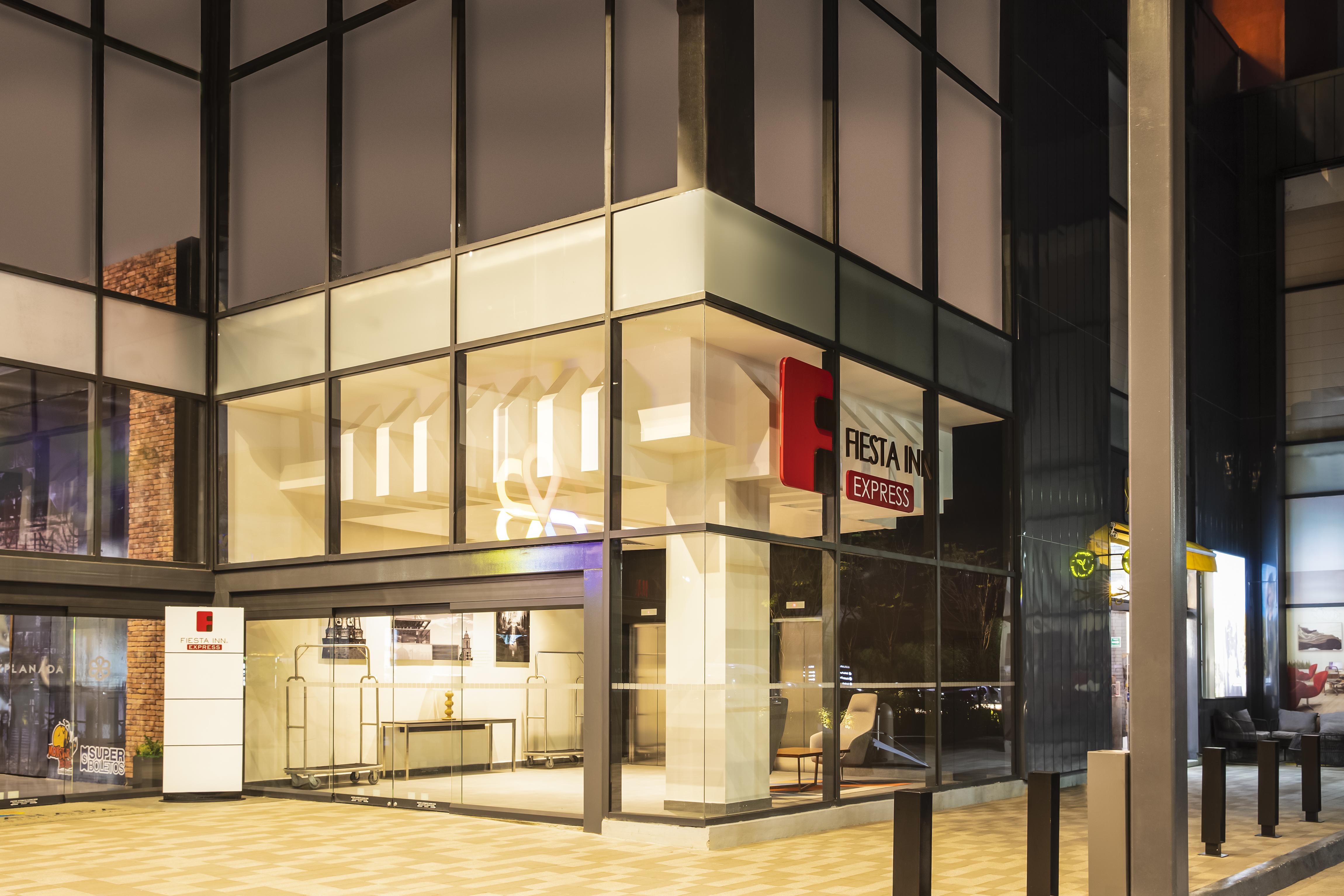 Fiesta Inn Express Puebla Explanada Ngoại thất bức ảnh